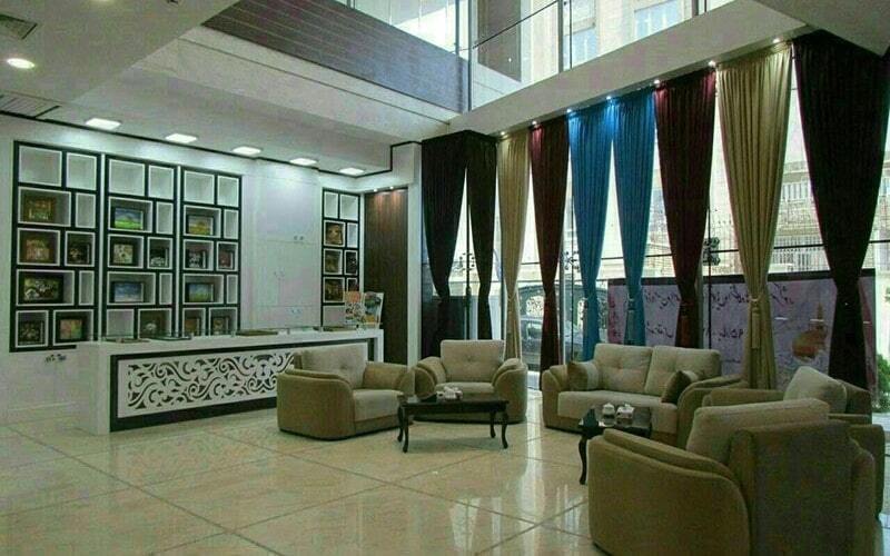  تور 26 فروردین مشهد هتل شاکر 