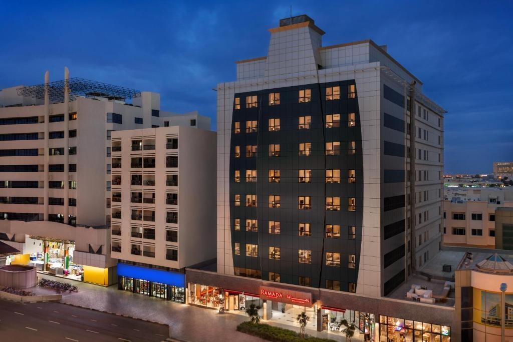 تور دبی هتل چهار ستاره رامادا بای ویندهام دیره Ramada by Wyndham Dubai Deira
