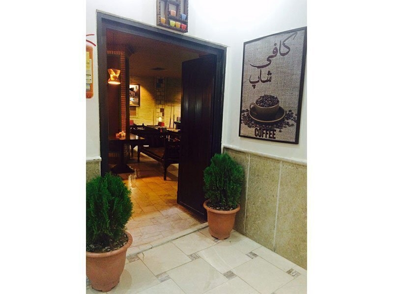 خرید تور کاشان هتل پنج ستاره امیر کبیر با اتوبوس وی آی پی در آژانس هواپیمایی آریا اوج پرواز کرج