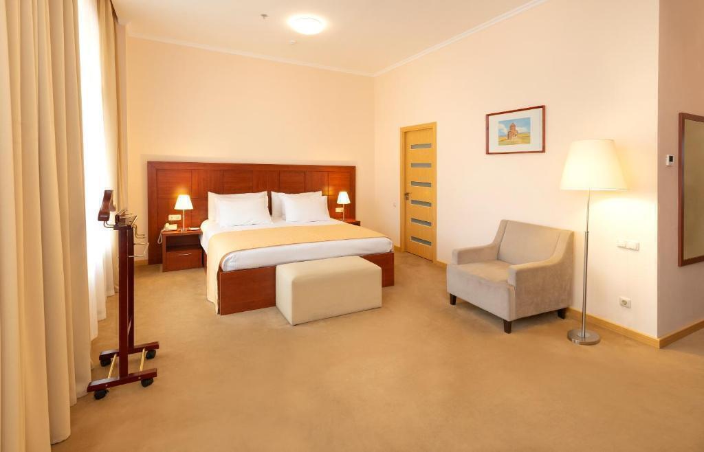 تور ارمنستان هتل 4 ستاره آنی پلازا