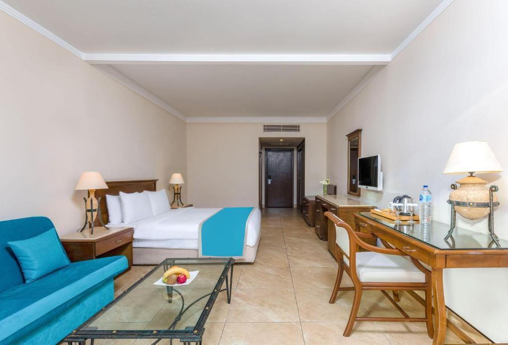 تور 6 شب و 7 روز مارماریس