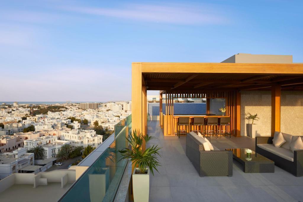  هتل رویال تولیپ عمان Royal Tulip Muscat 