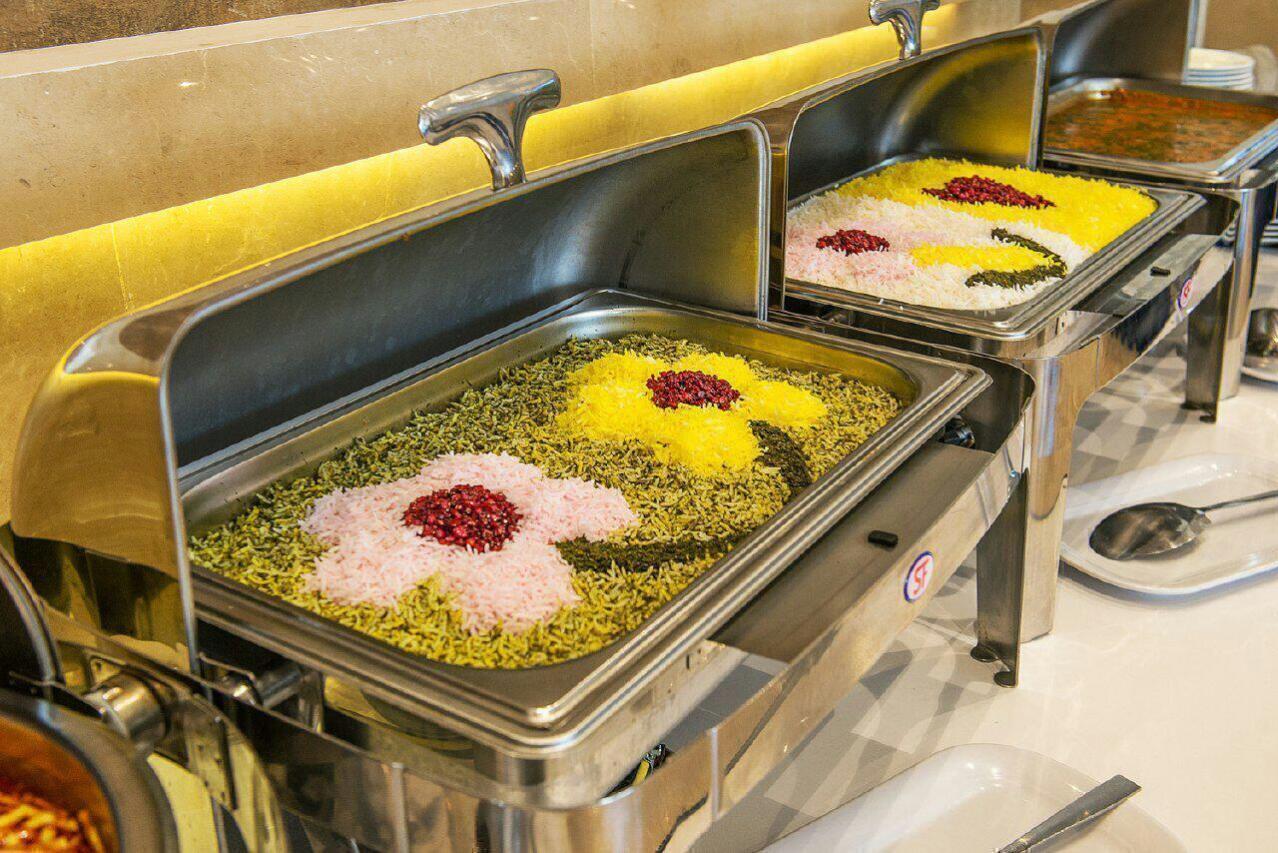  تور مشهد زمینی با قیمت مناسب قطار اتوبوسی و چهار تخته ارزان فولبرد با صبحانه ناهار و شام 