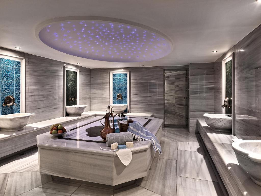 تور لحظه آخری استانبول هتل مرکور بومونتی