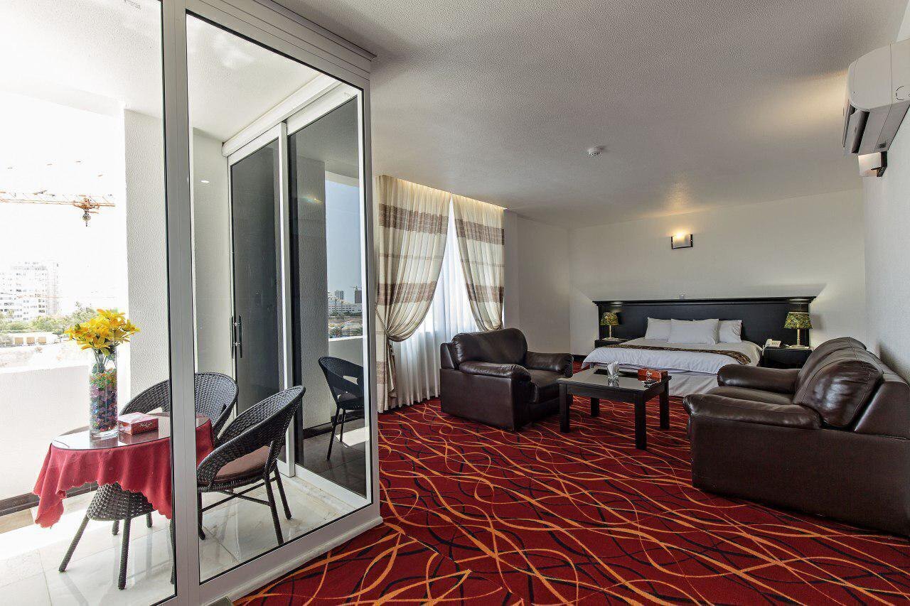  رزرو و خرید تور کیش هتل سان رایز با خدمات کامل و گشت جزیره بهمراه پرواز چارتری و منوی بوفه آژانس هواپیمایی آریا اوج پروا 