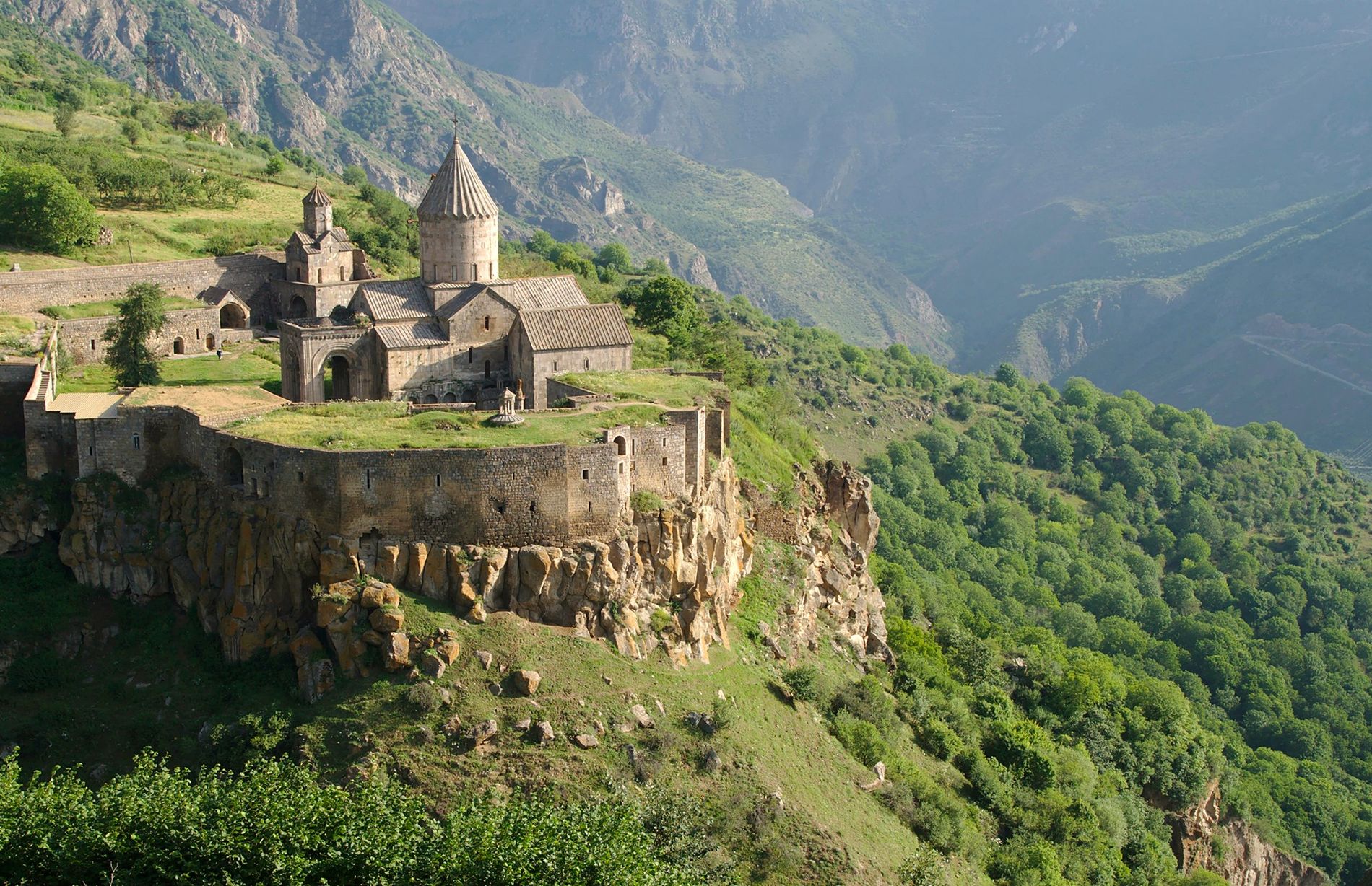 مدارک و شرایط موردنیاز برای سفر به ارمنستان + ویزای ارمنستان