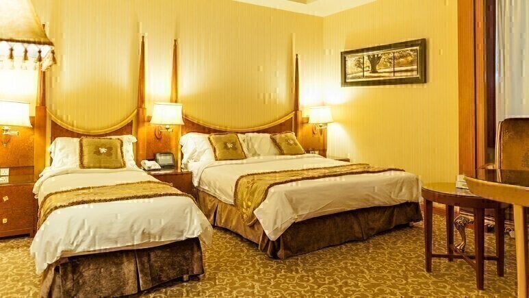 تور مشهد هوایی هتل درویشی پنج ستاره بهمراه عکس و لوکیشن و نظرات مسافران با پرواز لحظه آخری ارزان اقامت در هتل و هتل آپا