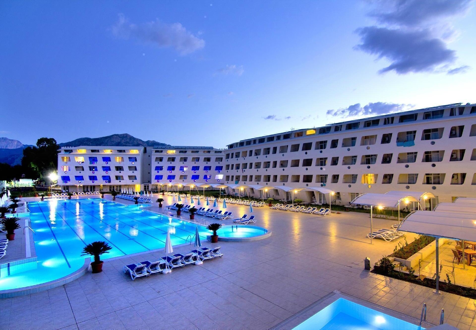 قیمت تور آنتالیا هتل دایما بیز کیریش کمر یوآل با پرواز مستقیم ترک چارتری و لحظه آخری آژانس هواپیمایی آریا اوج پرواز