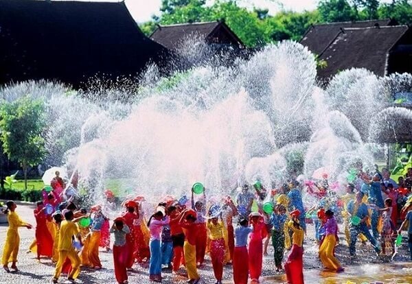 تور تایلند ویژه جشن آب