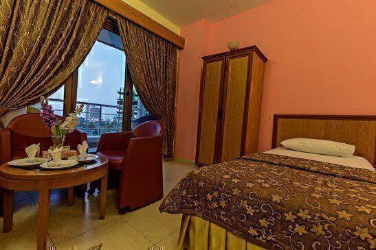 رزرو و خرید تور کیش هتل گراند با خدمات کامل و گشت جزیره بهمراه پرواز چارتری و منوی بوفه آژانس هواپیمایی آریا اوج پرواز م